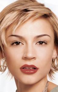   Samaire Armstrong